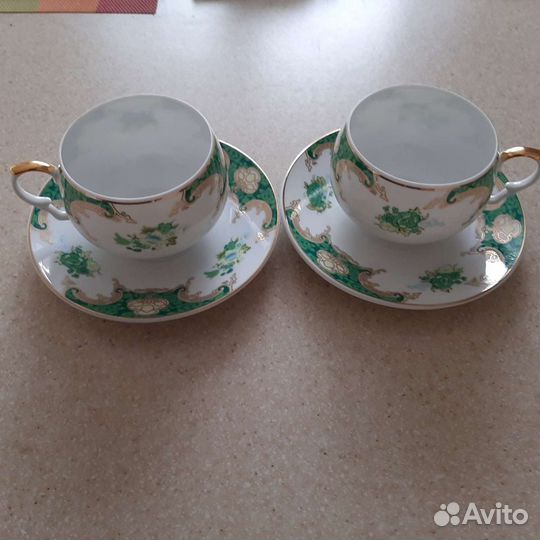 Две чайные пары