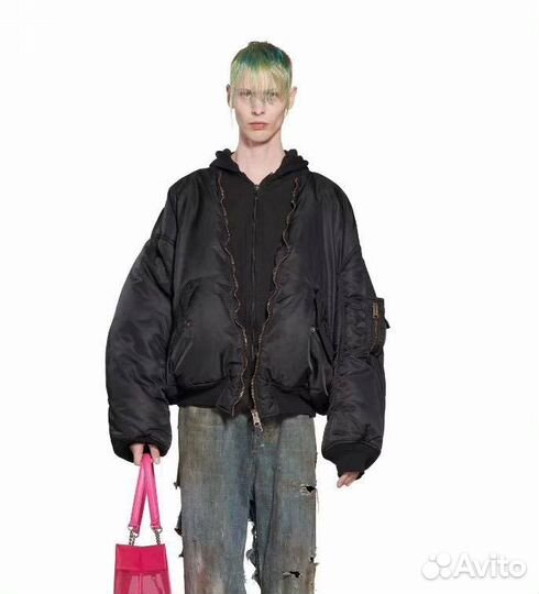 Бомбер balenciaga
