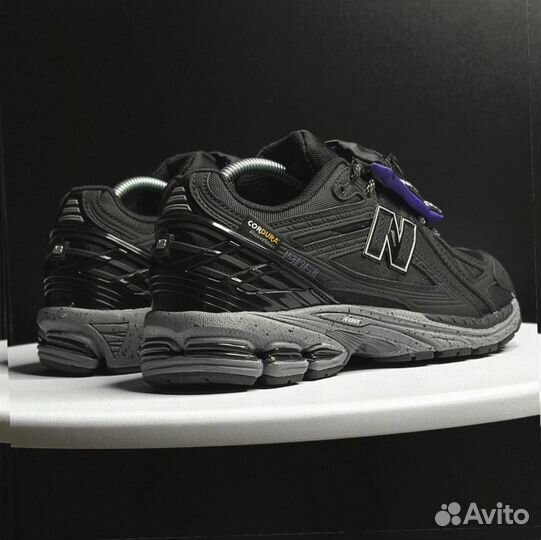 Кроссовки New Balance 1906R black