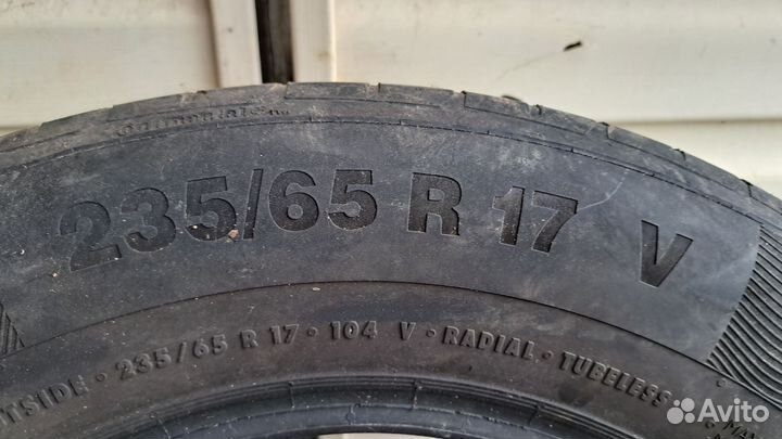 Continental ContiPremiumContact 5 235/65 R17 25R