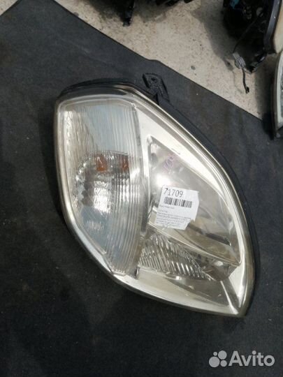 Фара правая Nissan Teana J31