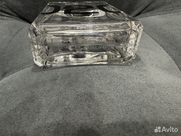 Escentric molecule 02 Англия