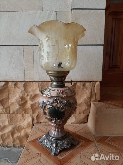 Антикварная лампа