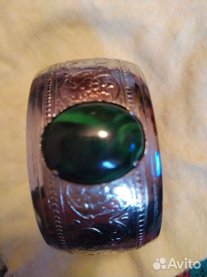 Браслет металлический серебристого цвета