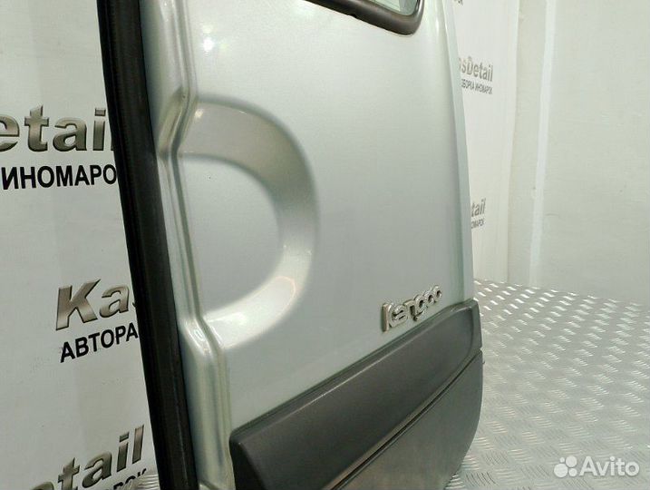 Дверь багажника правая Renault Kangoo 1 рест