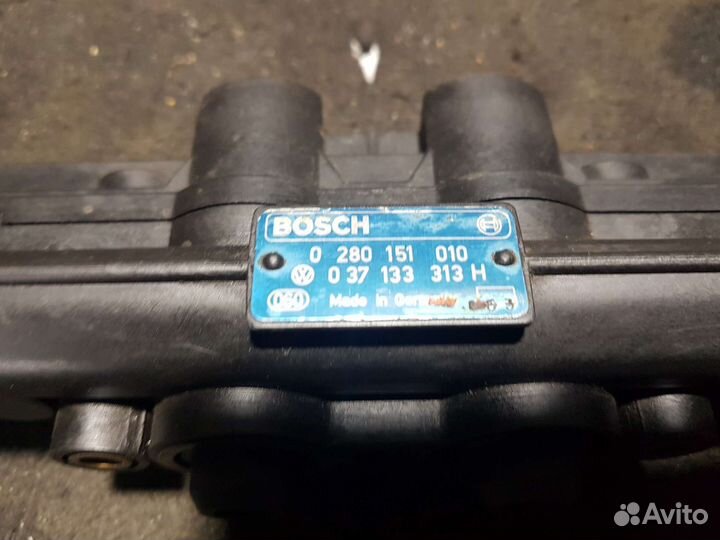 Рампа топливная Volkswagen Passat B3 2e