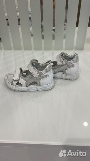 Босоножки для девочки 22 размер