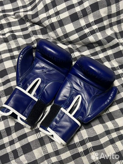 Боксерские перчатки green hill