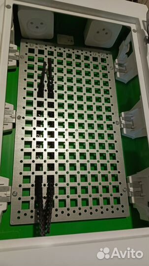 IT корпус встраиваемый. Systeme Electric