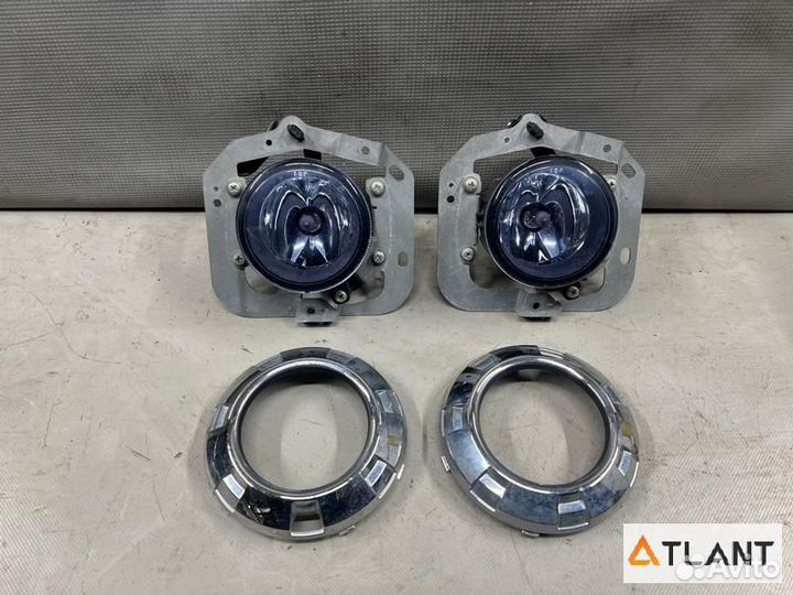 Туманка mitsubishi delica D:5