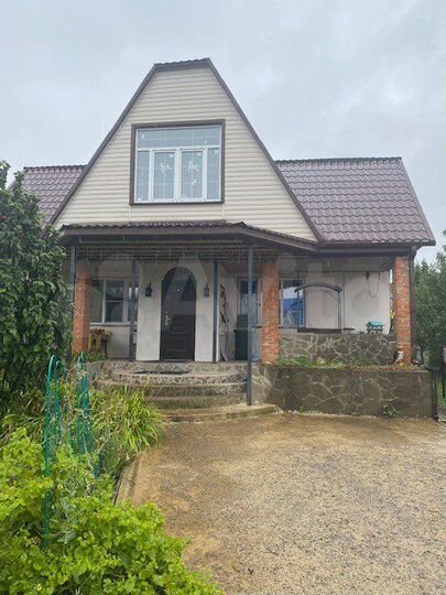 Дом 256 м² на участке 7 сот.