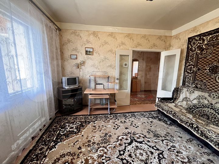 2-к. квартира, 50 м², 9/9 эт.