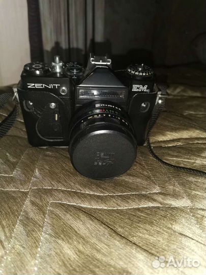 Плёночный фотоаппарат зенит ем