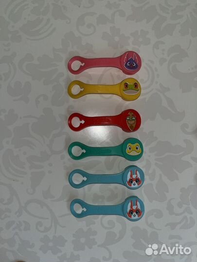 Магнитные буквы, пазлы, завры, скрепыши, бравлы