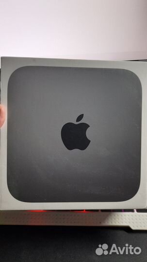 Mac mini 2018 i3 8GB 128gb