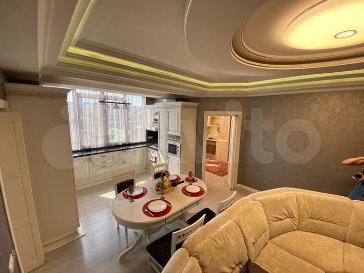 3-к. квартира, 80 м², 3/6 эт.