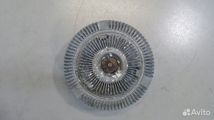 Муфта вентилятора Jeep Liberty, 2002