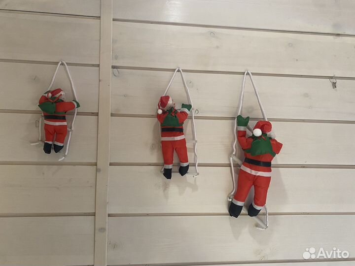 Дед мороз на лестнице