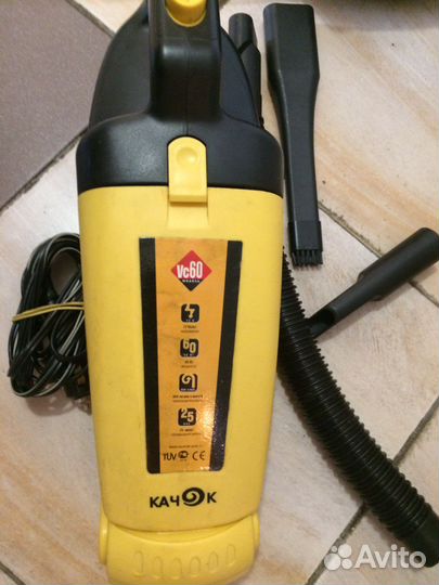 Автомобильный пылесос