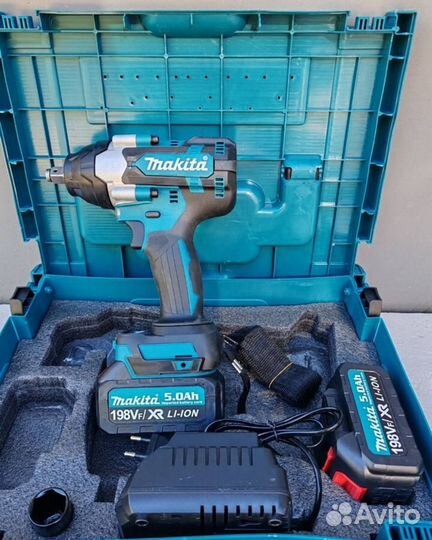 Аккумуляторный гайковерт Makita 800 н.м. (Арт.2654