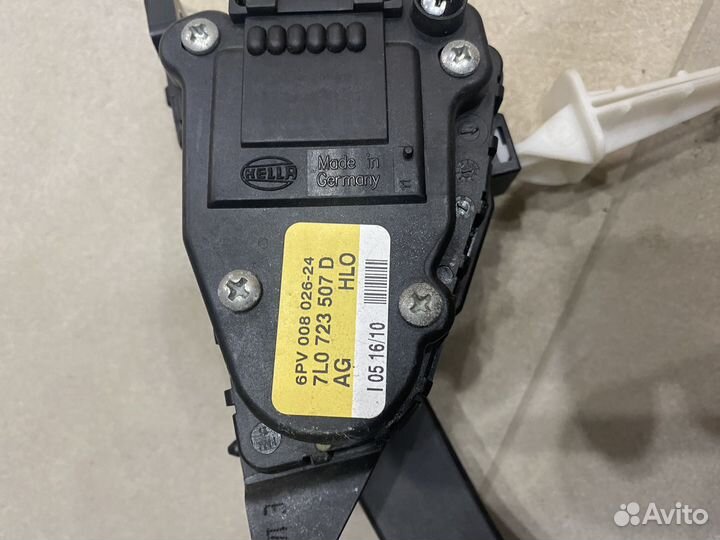 Педаль газа Porsche Cayenne 958 turbo 4.8