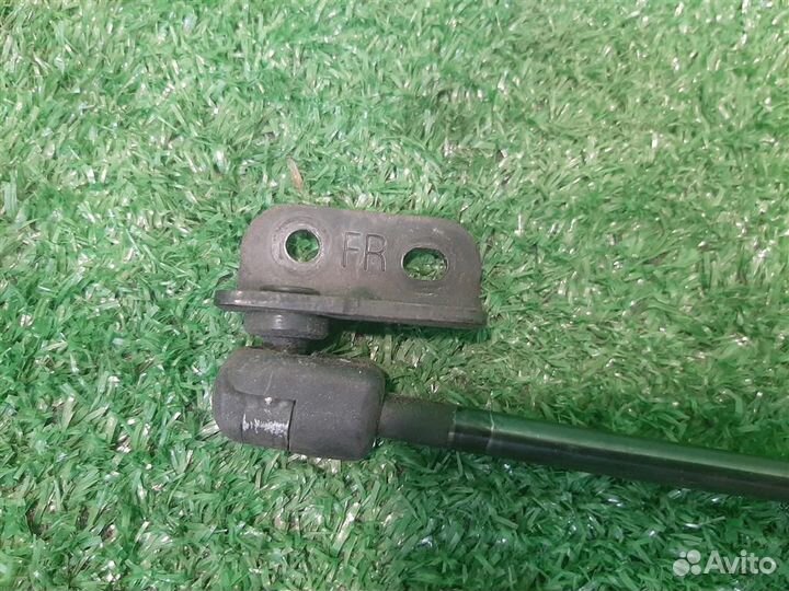 Амортизатор капота KIA Sorento 1 (BL, JC) 2007