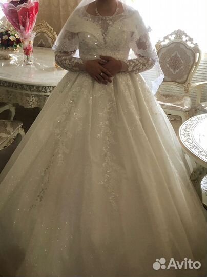 Свадебное платье 48 50 бу