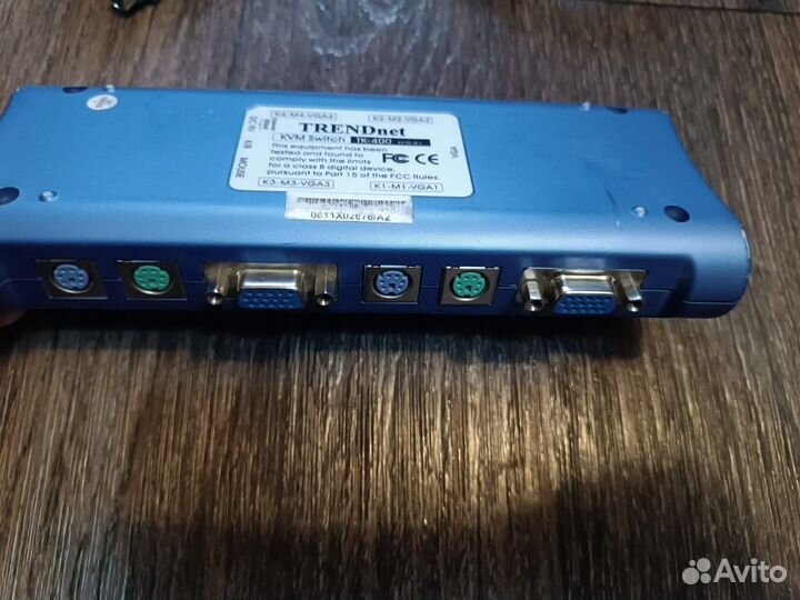 KVM switch trendnet TK-400