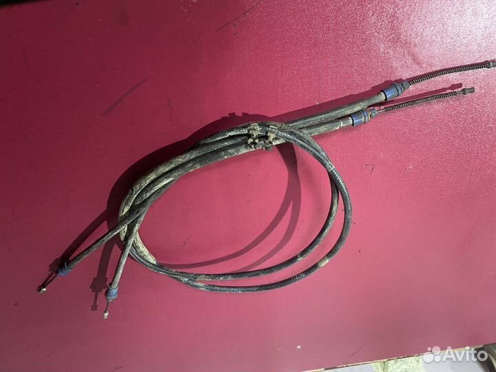 Трос ручника Renault Logan 1