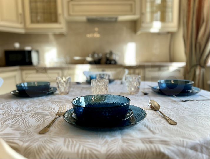 2-к. квартира, 60 м², 3/6 эт.