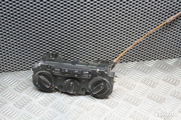 Блок управления климатической установкой Volkswage