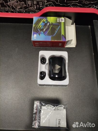 Беспроводные наушники вкладыши