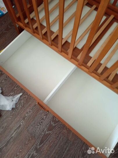 Кровать+матрас+бортики+игрушки+ванночка