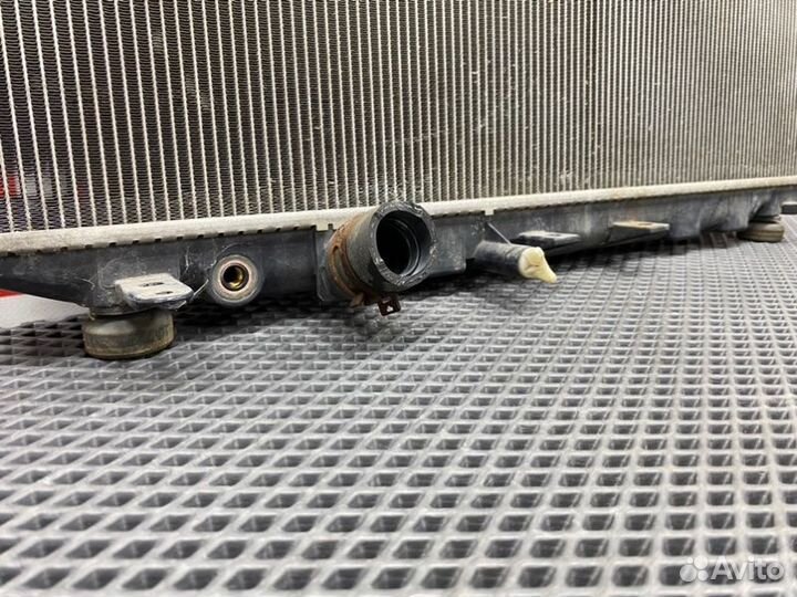 Радиатор охлаждения двигателя Honda Civic FD(4Д)