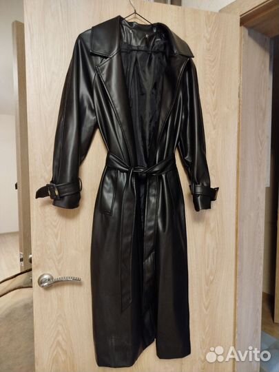 Кожаный плащ женский