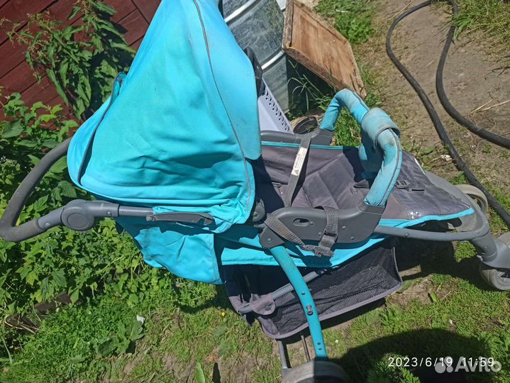 Прогулочная коляска