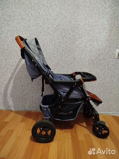 Прогулочная коляска бу