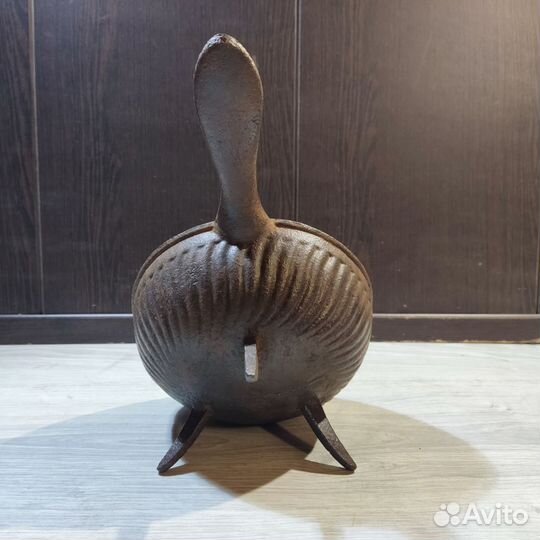 Старинная форма для выпечки