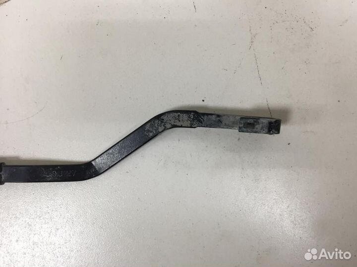 Поводок стеклоочистителя передний левый Kia Rio 3