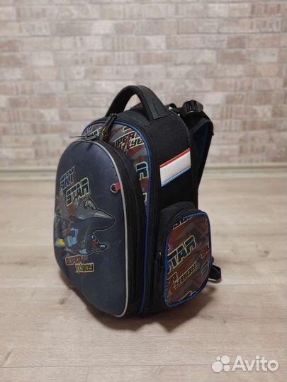 Рюкзак школьный Hummingbird