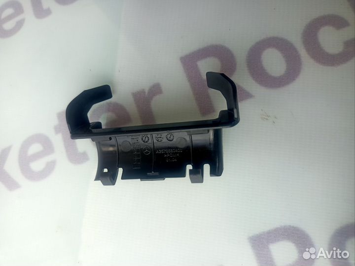 Накладка в салоне Mercedes E220 D Amg Рестайл W213