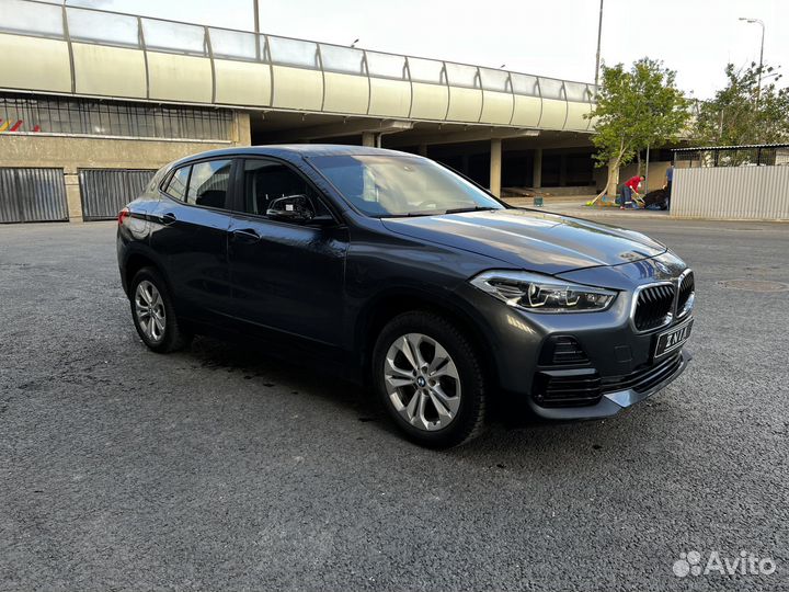 BMW X2 2.0 AT, 2021, битый, 57 500 км