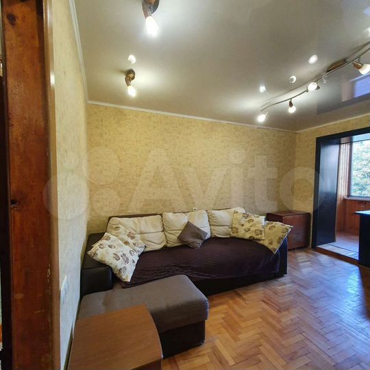 2-к. квартира, 60 м², 3/5 эт.