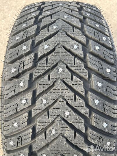 Kapsen IceMax RW516 215/50 R17 100T