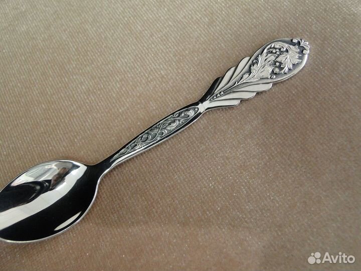 Столовое серебро в ассортименте (ложки, вилки)