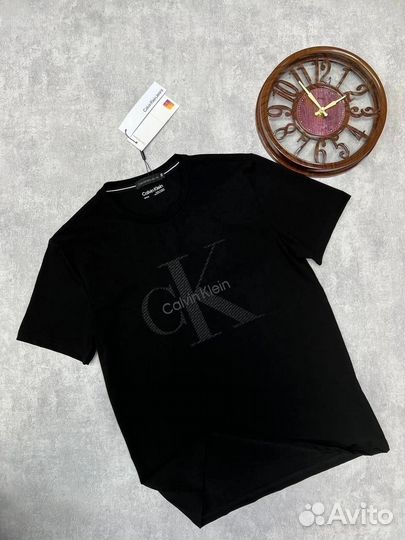 Calvin klein футболка