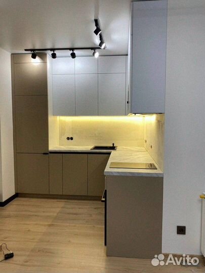 Кухонный гарнитур / угловая кухня