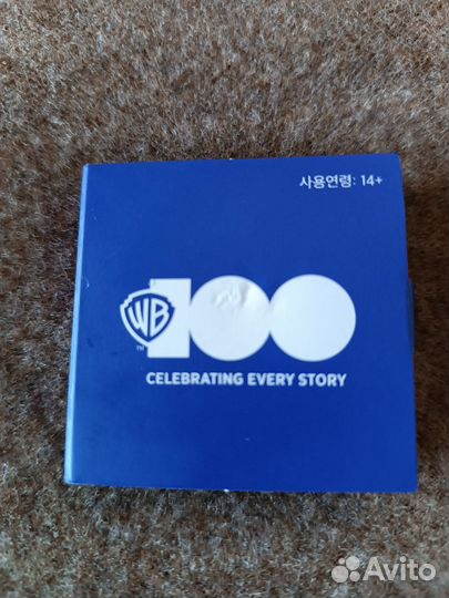 Юбилейный значок WB100