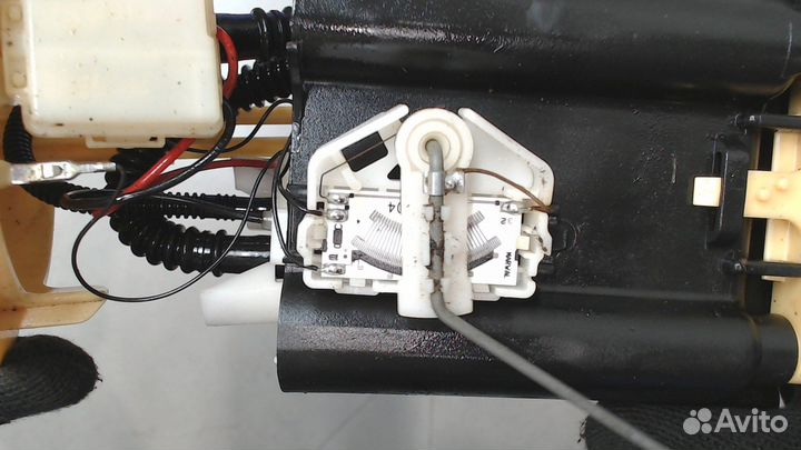 Насос топливный электрический Peugeot 607, 2004