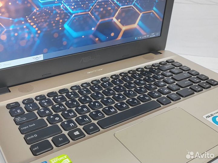 Игровой Asus 14 дюймов i5 920MX SSD240 Ноутбук